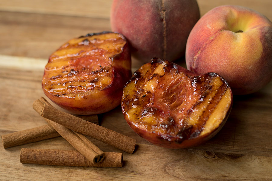 Cinnamon Grilled Peaches Recipe