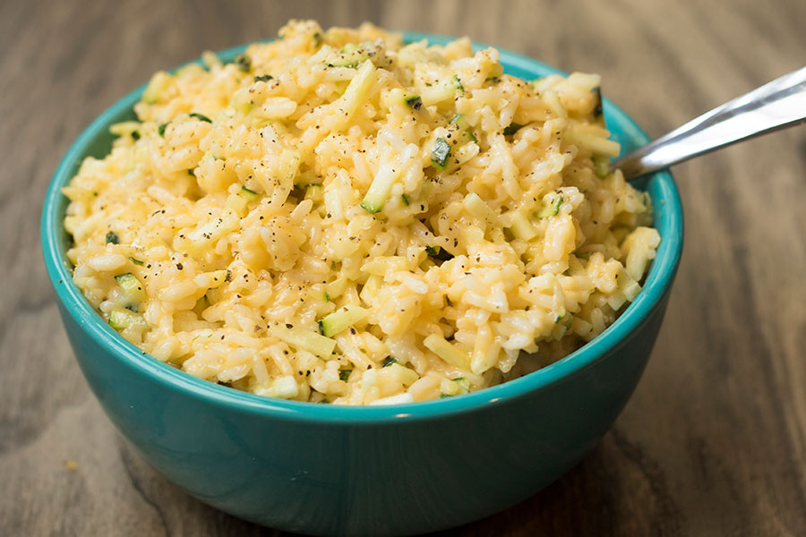 This One Pot Cheesy Garlic Zucchini Rice is sure to be a family favorite.