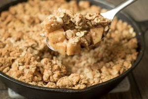 Cinnamon Caramel Apple Crisp