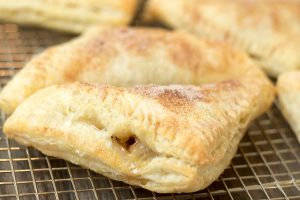 Puff Pastry Cinnamon Apple Turnovers