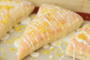 Vanilla Bean Lemon Scones