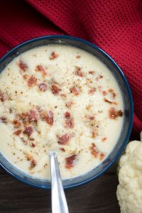 Creamy Garlic Cauliflower Soup
