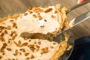 Cinnamon Butterscotch Cream Pie