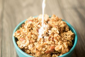 Homemade Vanilla Almond Granola