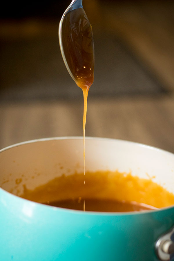 Easy Cinnamon Caramel Sauce