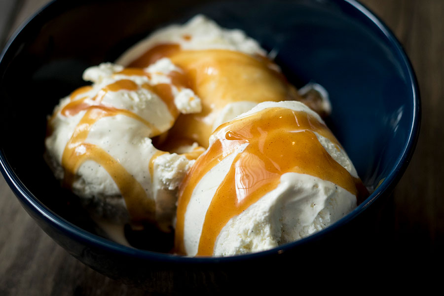 Easy Cinnamon Caramel Sauce