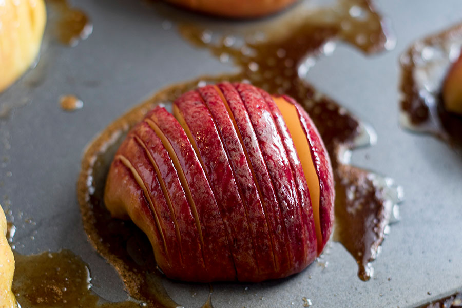 Hasselback Baked Apples