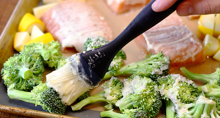 Sheet Pan Salmon and Vegetables