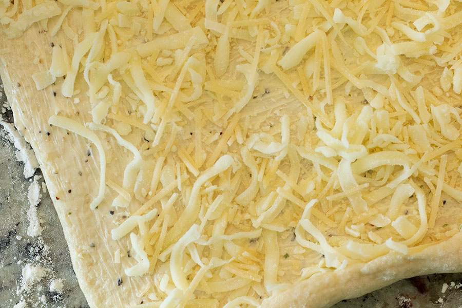 Cheesy Garlic Bread Rollups