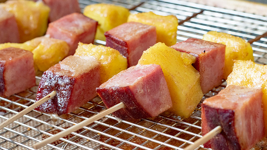 Oven Baked Ham and Pineapple Skewers