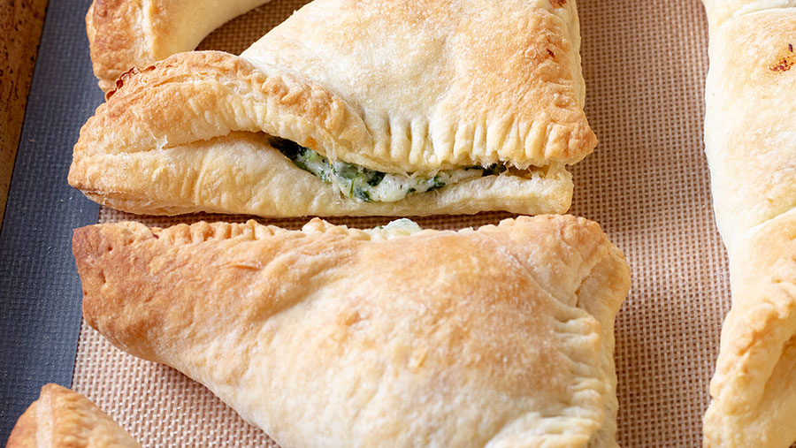 Cheesy Spinach Puffs