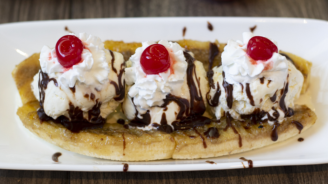 Banana Split Recipe - Culinary Hill